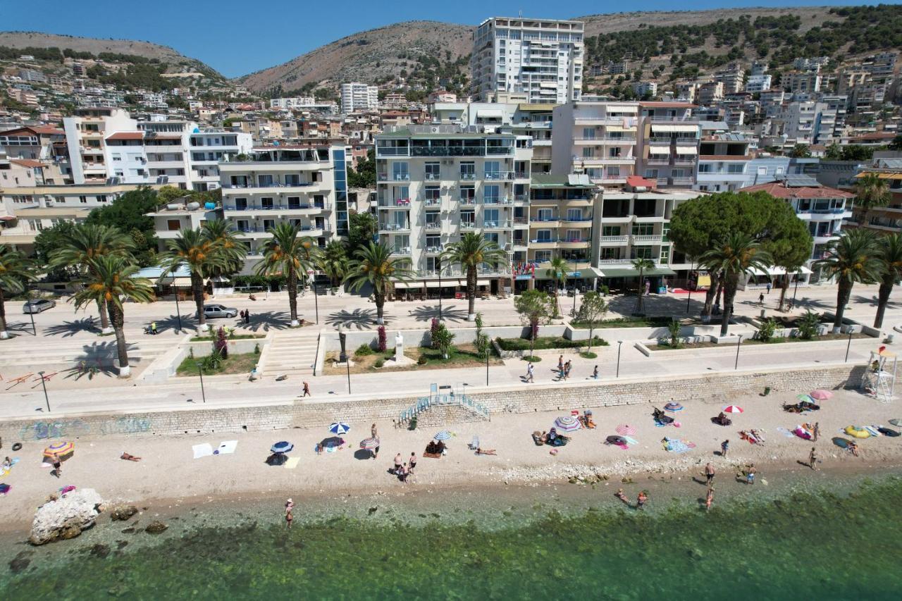 Republika Hotel Sarandë Esterno foto