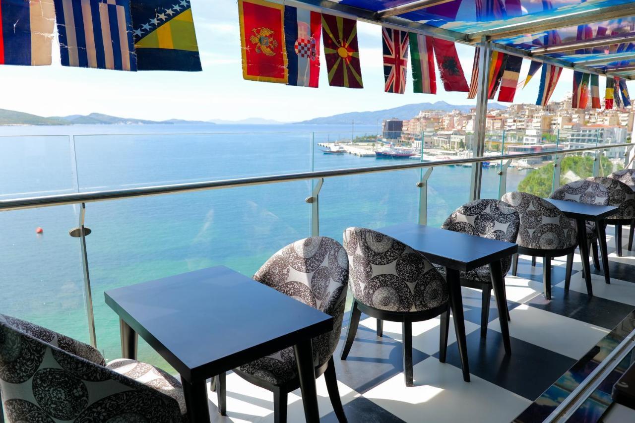 Republika Hotel Sarandë Esterno foto