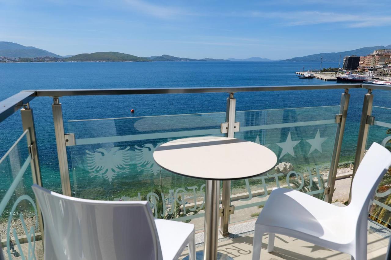 Republika Hotel Sarandë Esterno foto