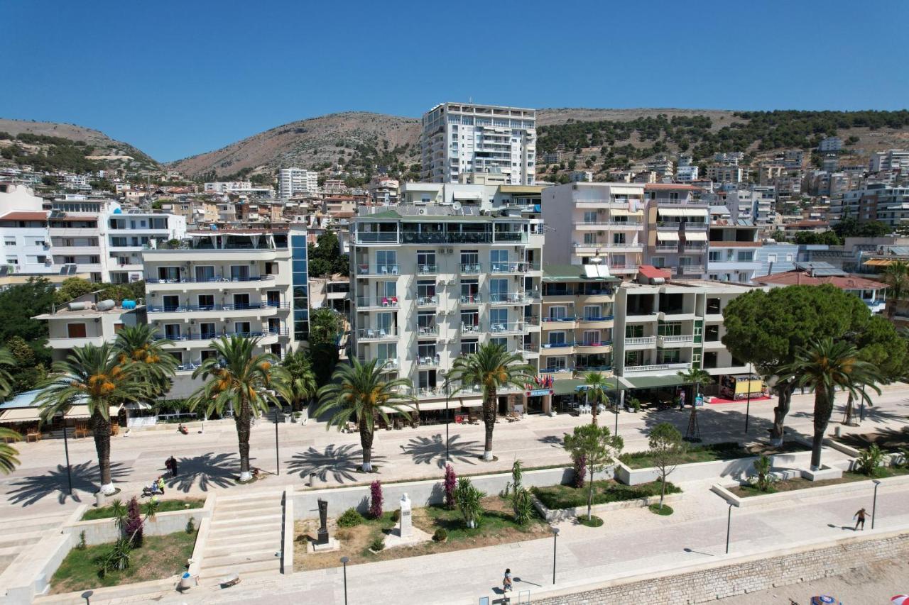 Republika Hotel Sarandë Esterno foto
